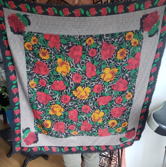 Vintage Flower Scarf - Picture 2 of 5